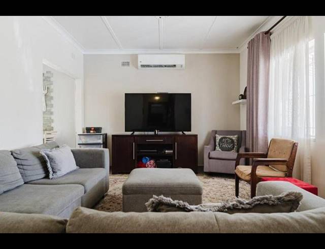 3 BEDROOM HOUSE FOR SALE IN LINMEYER
